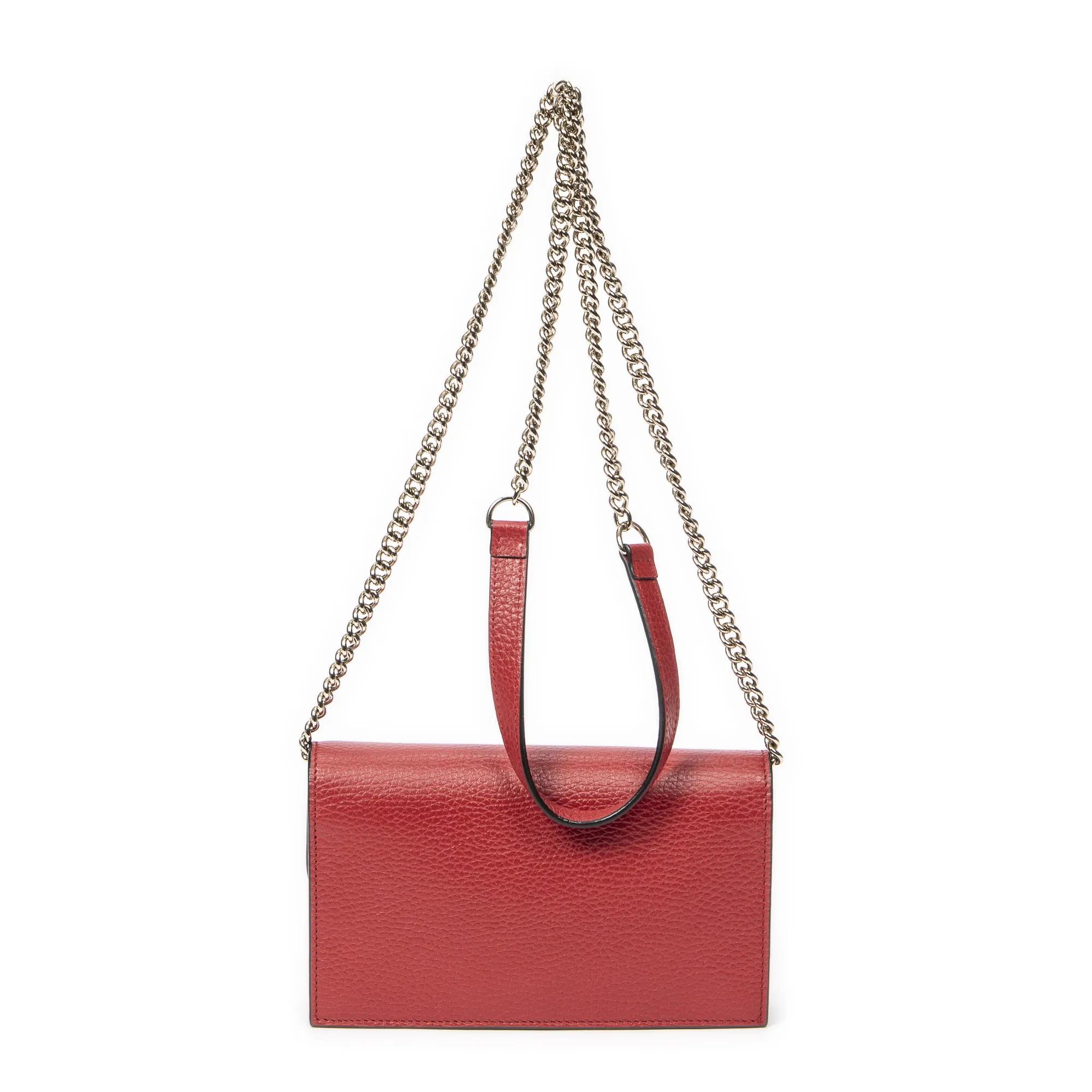 Thumbnail - Gucci Crossbody Bags - Interlocking G Wallet On Chain - Gr. unisize - in Rot - für Damen