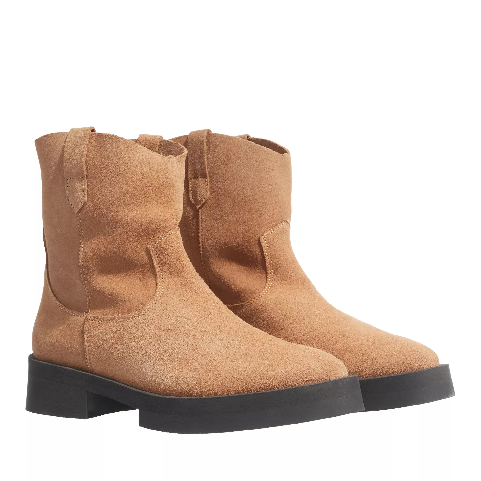 Steve Madden Mina Dk Beige Suede Ankle Boot