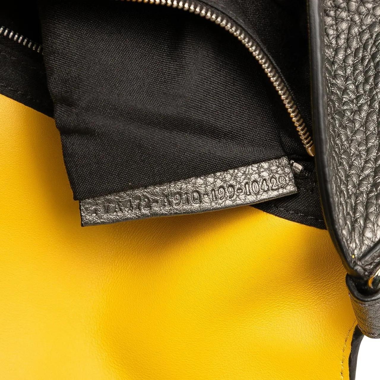 Thumbnail - Fendi Hobo Bags - Leather Selleria Convertible Baguette Satchel - Gr. unisize - in Grau - für Damen