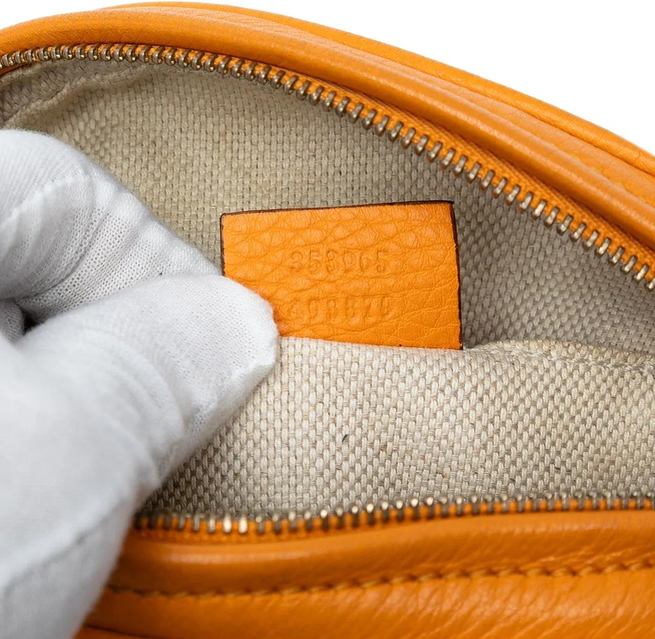 Thumbnail - Gucci Hobo Bags - Mini Pebbled Calfskin Soho Chain Crossbody - Gr. unisize - in Orange - für Damen