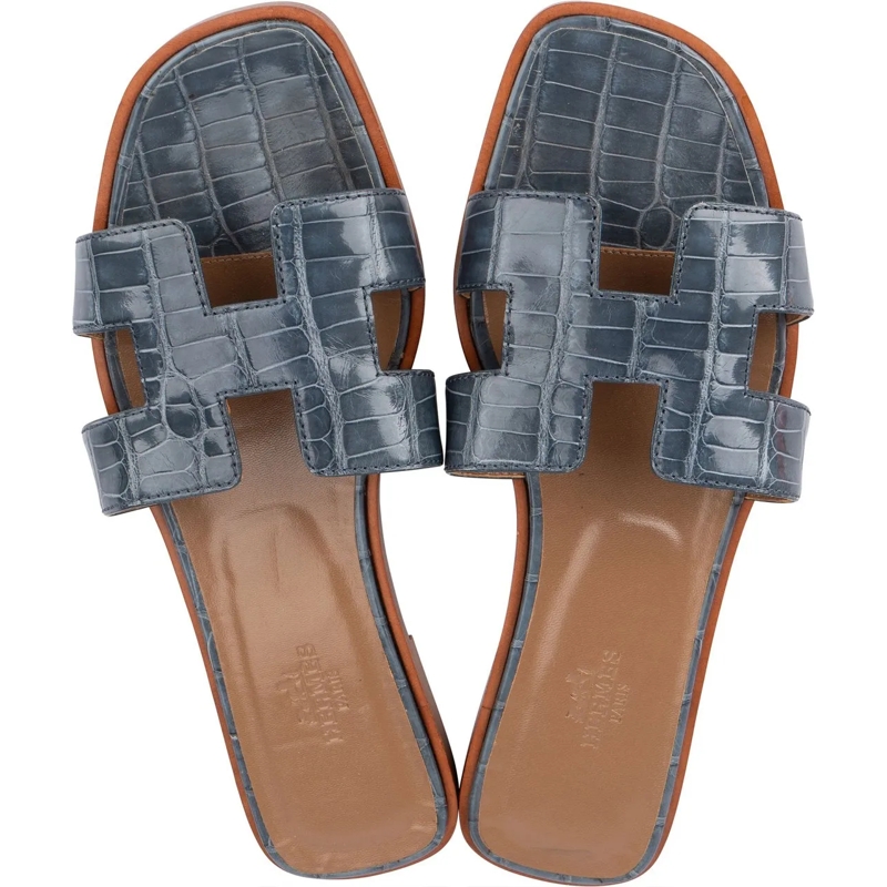 Hermès Sandalen Hermes Bleu Exotic Crocodile Leather Oran Sandals  blau