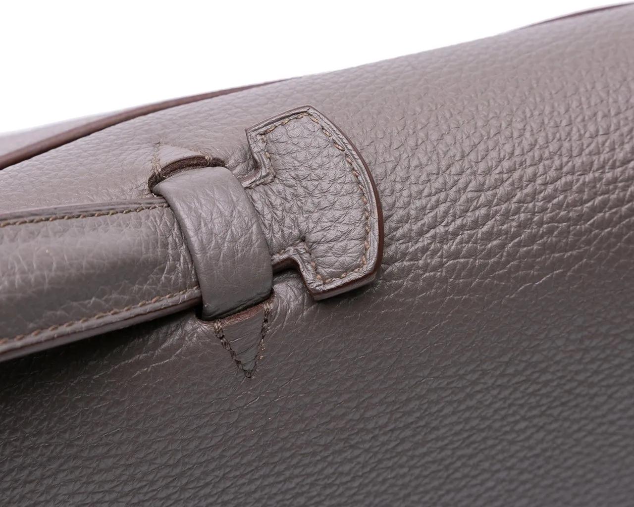 Thumbnail - Hermès Crossbody Bags - 2013 Togo Sac a Depeches 41 - Gr. unisize - in Grau - für Damen
