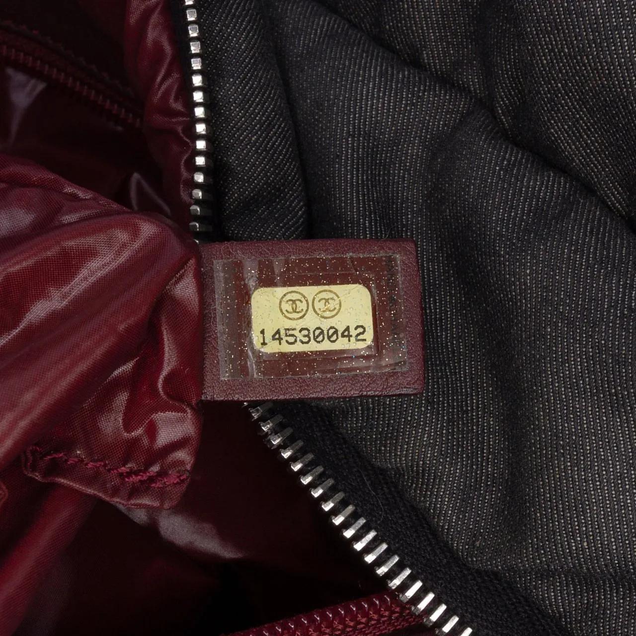 Thumbnail - Chanel Shopper - Large Quilted Denim Coco Cocoon Tote - Gr. unisize - in Schwarz - für Damen