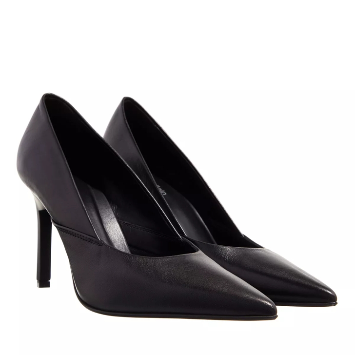 Calvin klein giona store pump