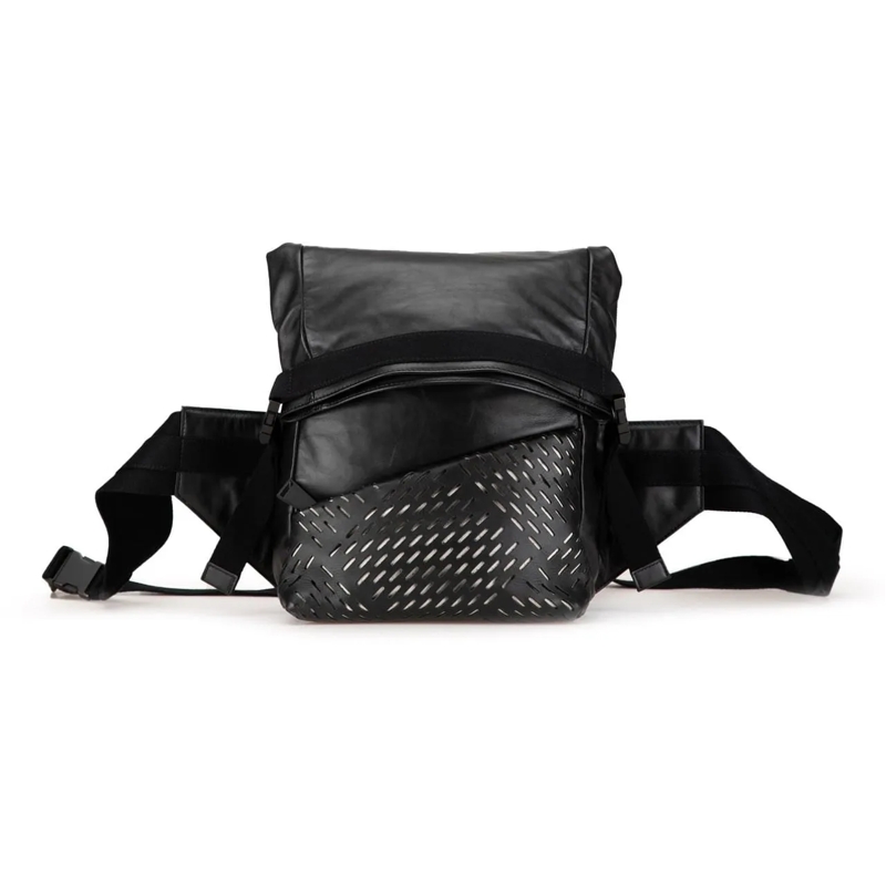 Bottega Veneta Schultertasche 2012-2024 Perforated Leather Belt Bag schwarz