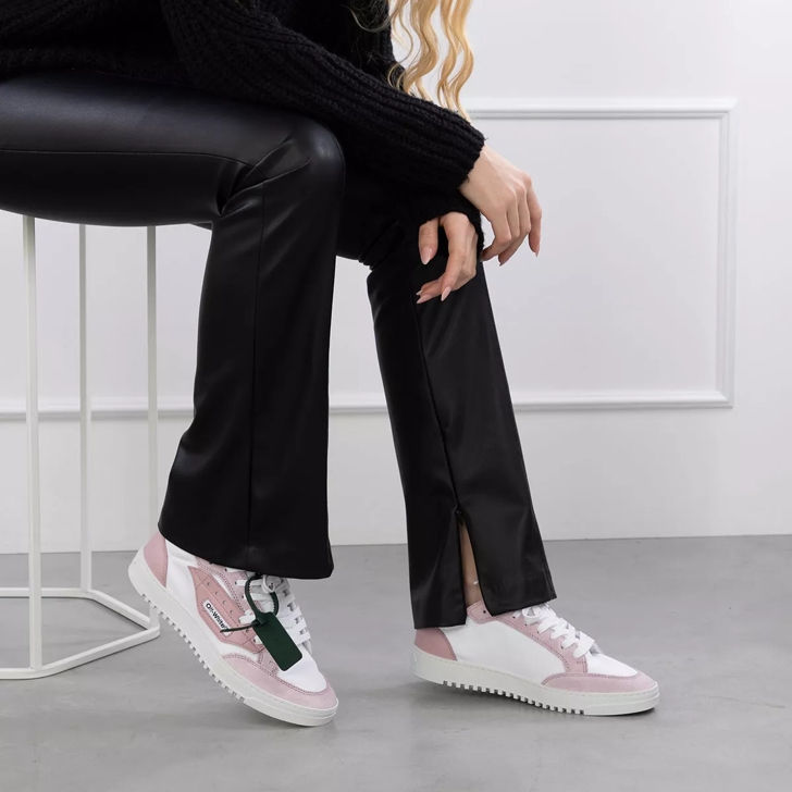 Low top off white hot sale sneakers