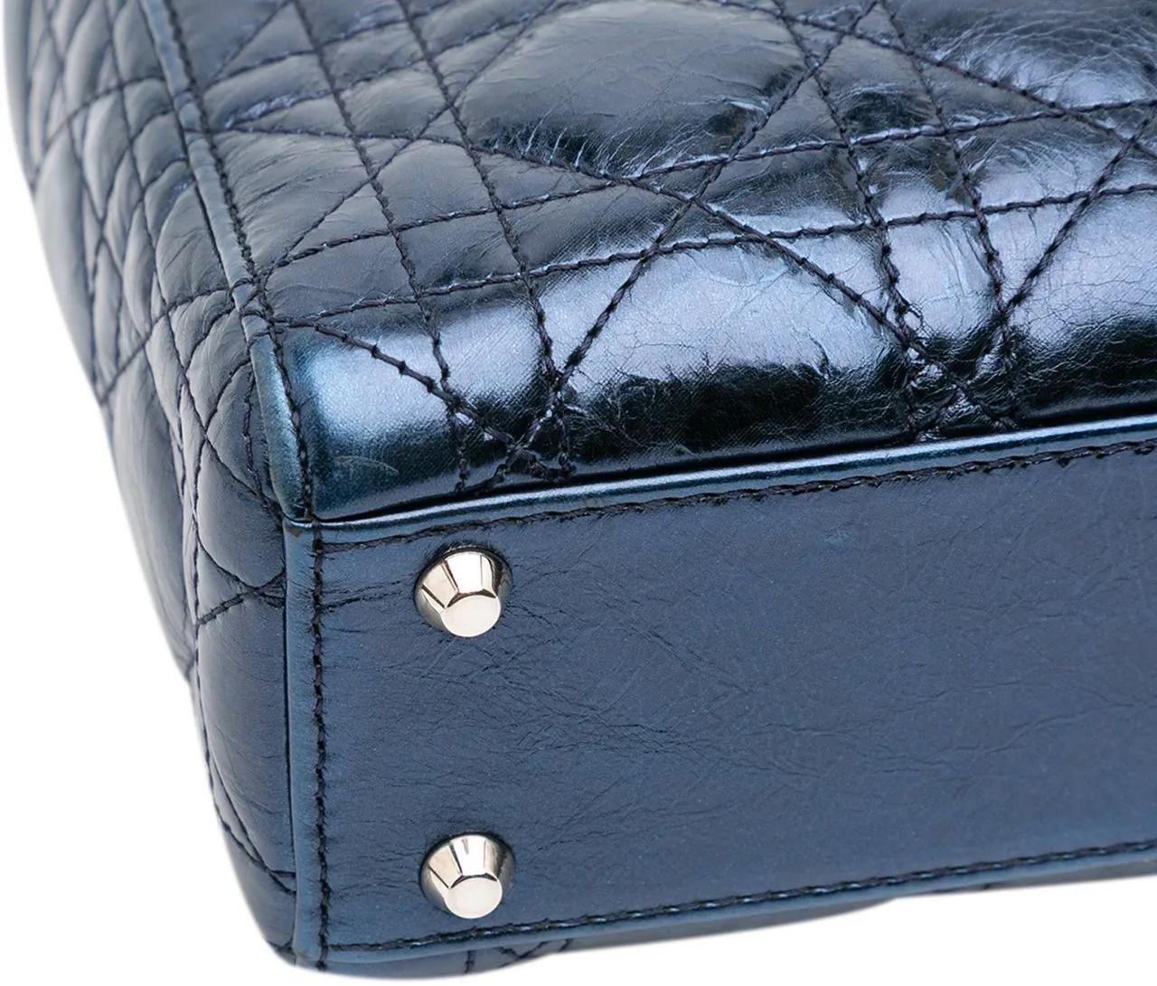 Thumbnail - Christian Dior Hobo Bags - Mini Crinkled Calfskin Cannage Lady Dior - Gr. unisize - in Blau - für Damen