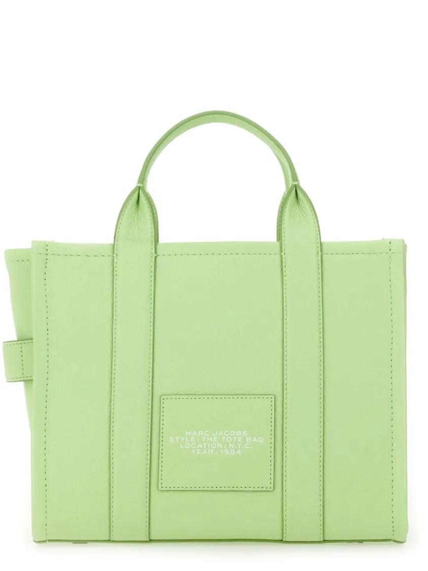 Marc Jacobs Shoppers & Totes The Tote Medium Bag in groen