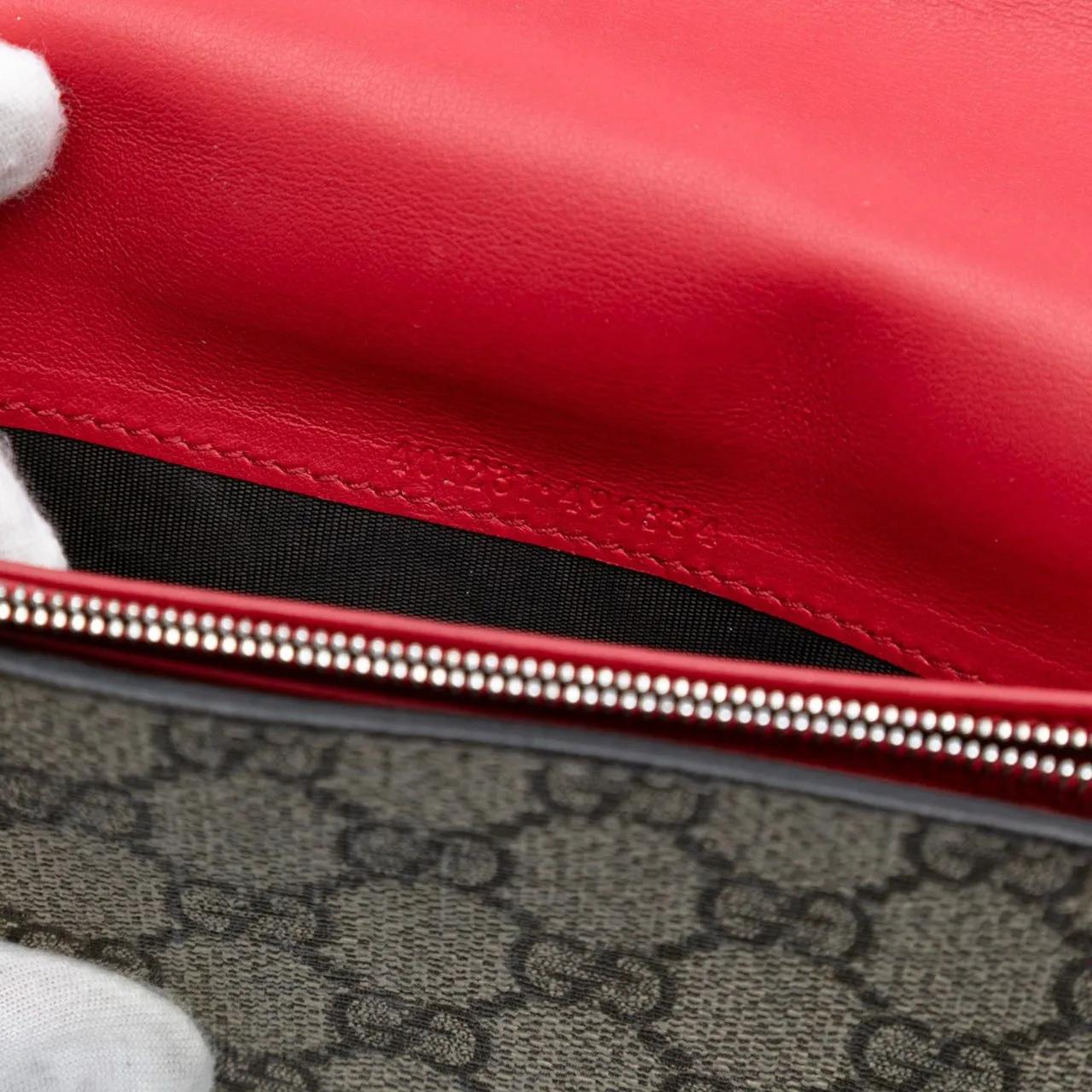 Thumbnail - Gucci Hobo Bags - GG Supreme Dionysus Chain Wallet - Gr. unisize - in Braun - für Damen