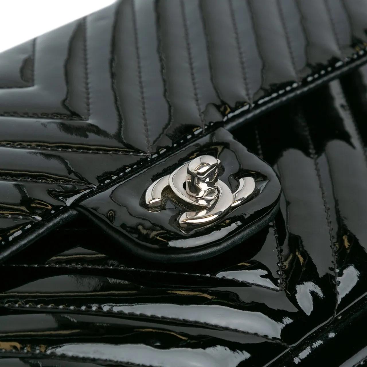 Thumbnail - Chanel Hobo Bags - 2015-2016 Medium Classic Chevron Patent Double Fla - Gr. unisize - in Schwarz - für Damen