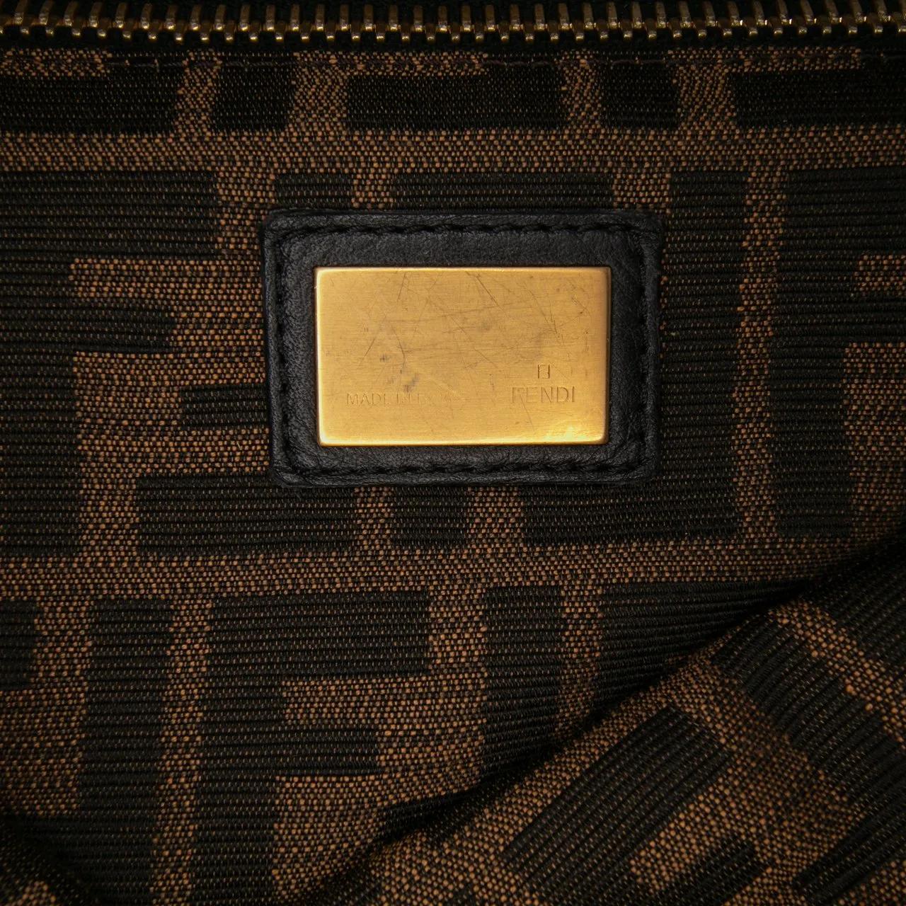 Thumbnail - Fendi Hobo Bags - Large Goatskin Peekaboo Iconic Satchel - Gr. unisize - in Schwarz - für Damen