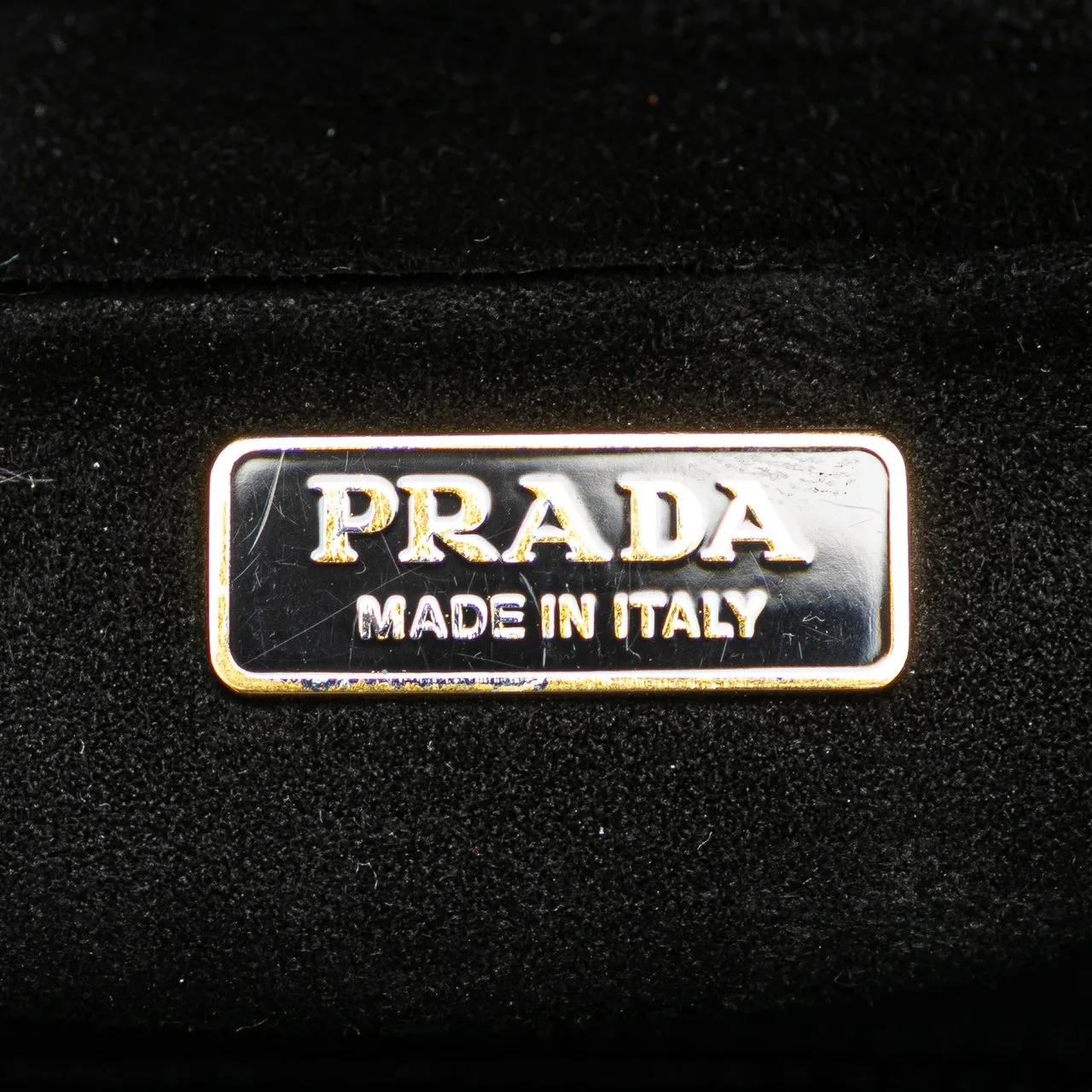 Thumbnail - Prada Hobo Bags - Velluto Ricamo Trompe L oeil Cahier Crossbody - Gr. unisize - in Schwarz - für Damen