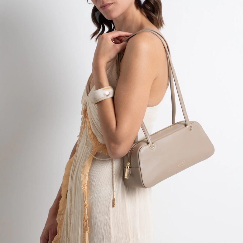 Kate Spade New York Schultertasche Grace Fine Grain Leather East-West Shoulder Timeless Taupe(Image 2)
