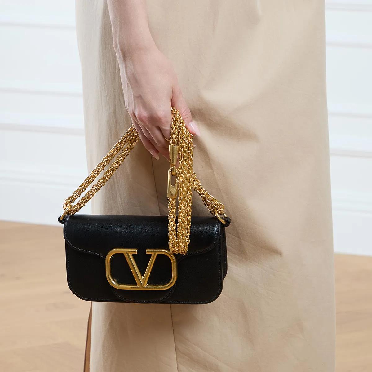 Valentino Garavani Crossbody bags Locò Shoulder Bag in zwart