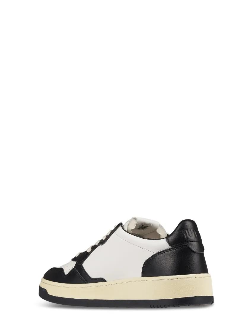 Thumbnail - Autry Low-Top Sneaker - Low-Top Sneakers In Smooth - Gr. 44 (EU) - in Weiß - für Damen
