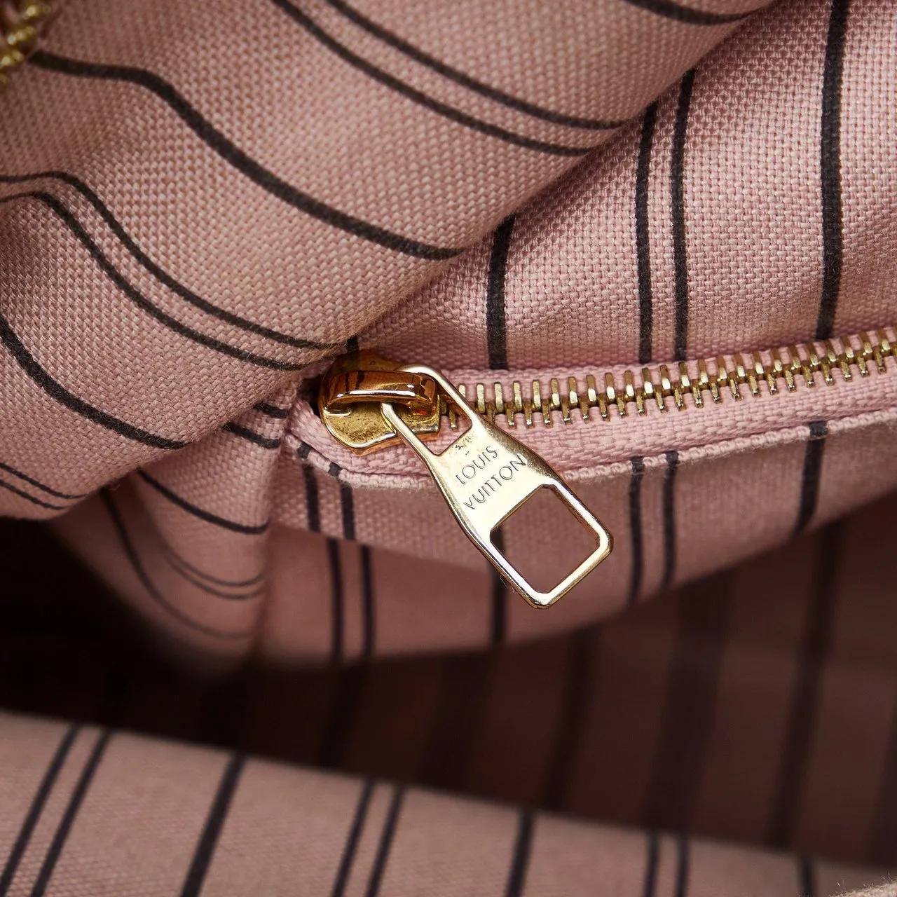 Thumbnail - Louis Vuitton Rucksäcke - Monogram Empreinte Sorbonne - Gr. unisize - in Gold - für Damen