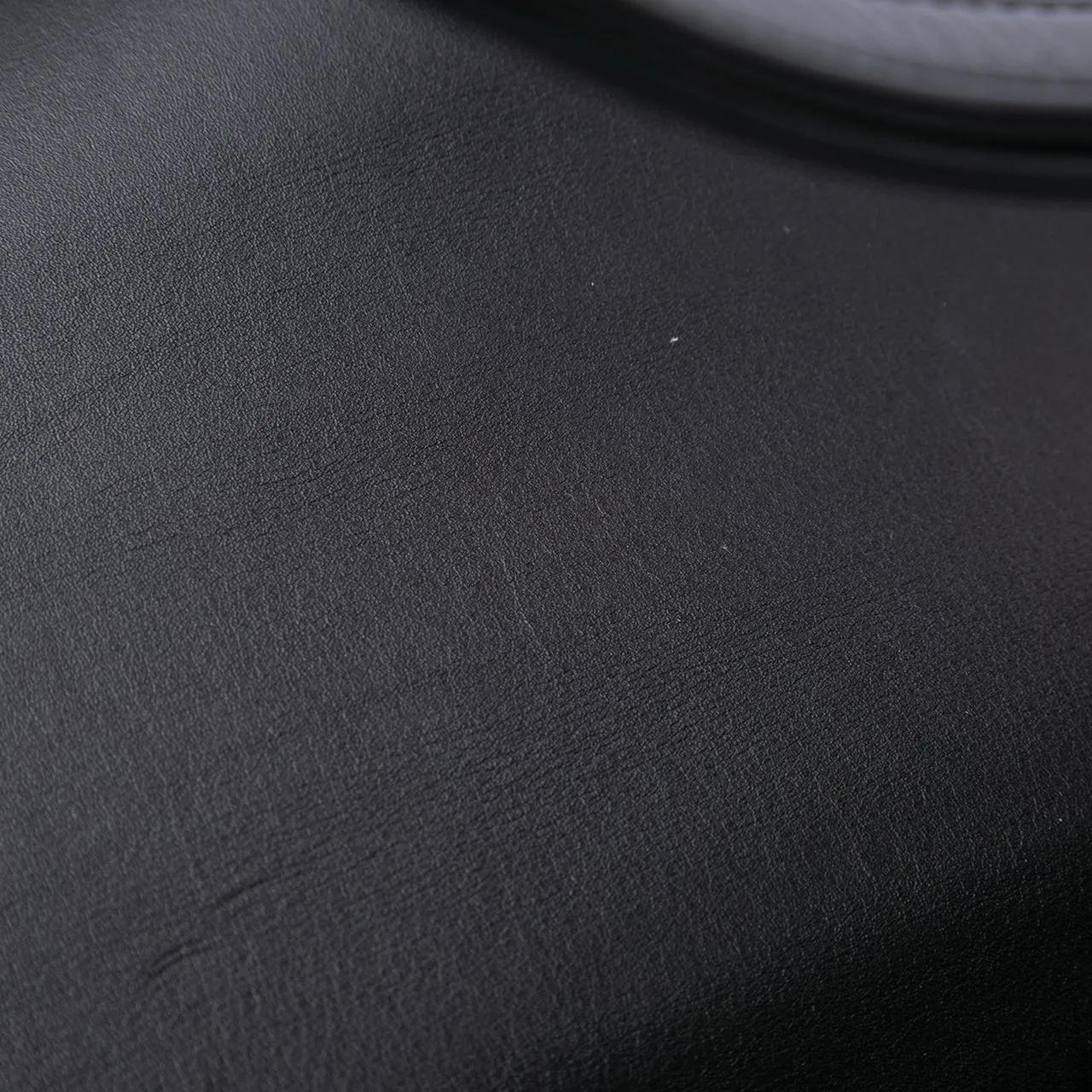 Thumbnail - Valentino Garavani Hobo Bags - Medium Leather Vlogo Chain Shoulder Bag - Gr. unisize - in Schwarz - für Damen