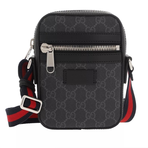 Gucci GG Supreme Crossbody Bag Black Cross body-väskor