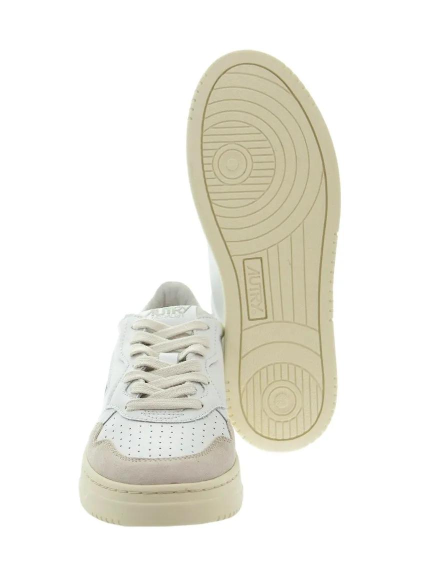 Thumbnail - Autry Low-Top Sneaker - Medalist Low - Leather And Suede Sneakers - Gr. 42 (EU) - in Weiß - für Damen