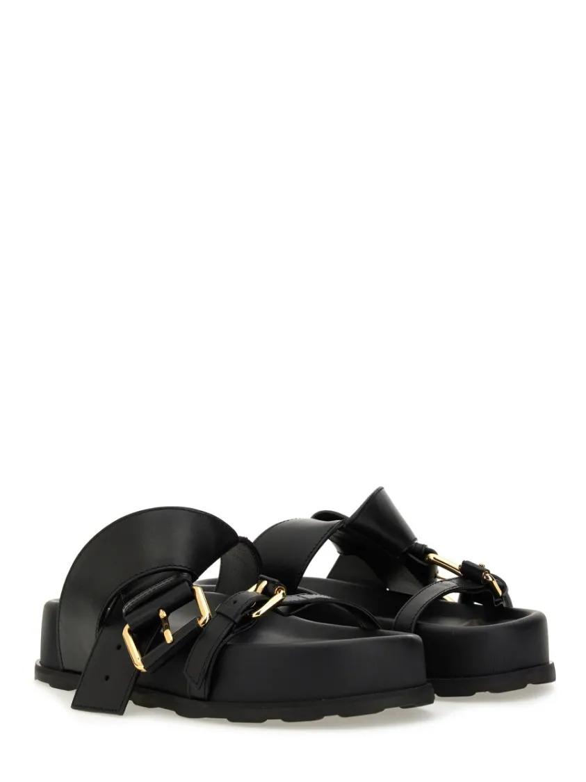 【関税＆送料込み】Moschino Sandal With Woven Buckle 0400018054554?wid=900