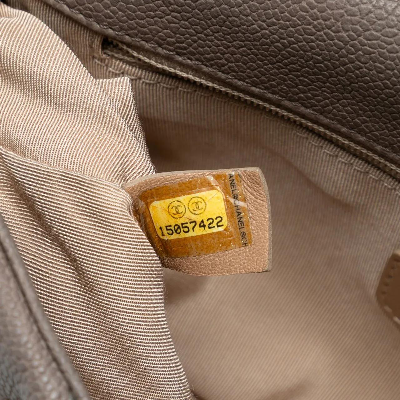 Thumbnail - Chanel Hobo Bags - CC Caviar Wild Stitch Flap - Gr. unisize - in Grau - für Damen