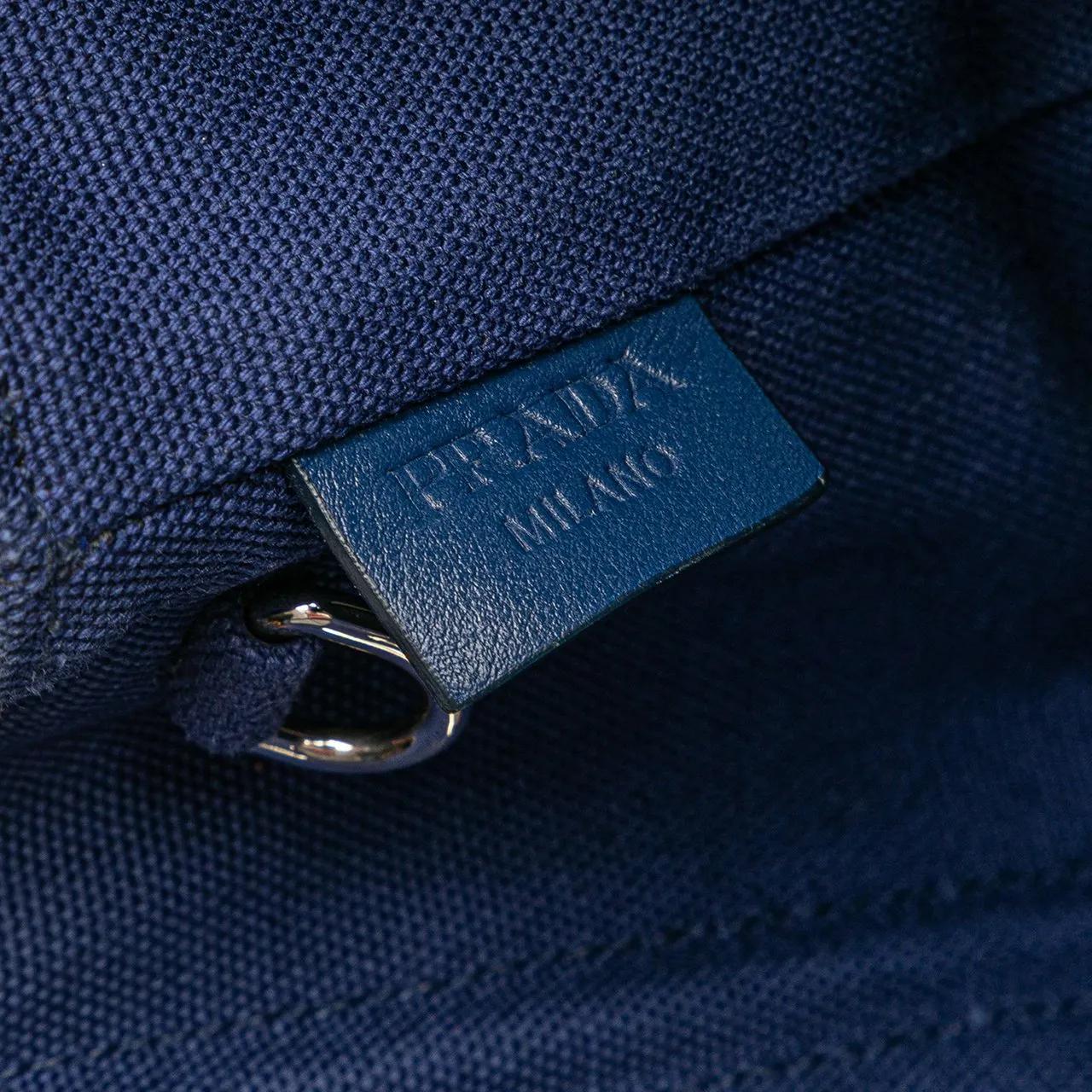 Thumbnail - Prada Hobo Bags - Small Canvas Canapa Grommet Satchel - Gr. unisize - in Blau - für Damen