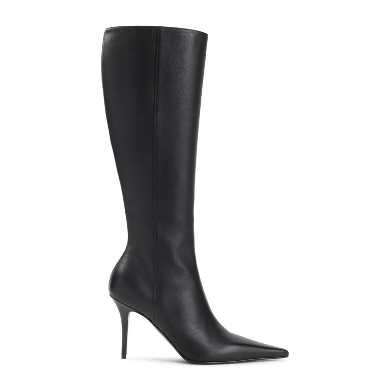 Amina Muaddi Stiefel Pointed Toe Ankle Boots In Smooth Nappa Leather Black