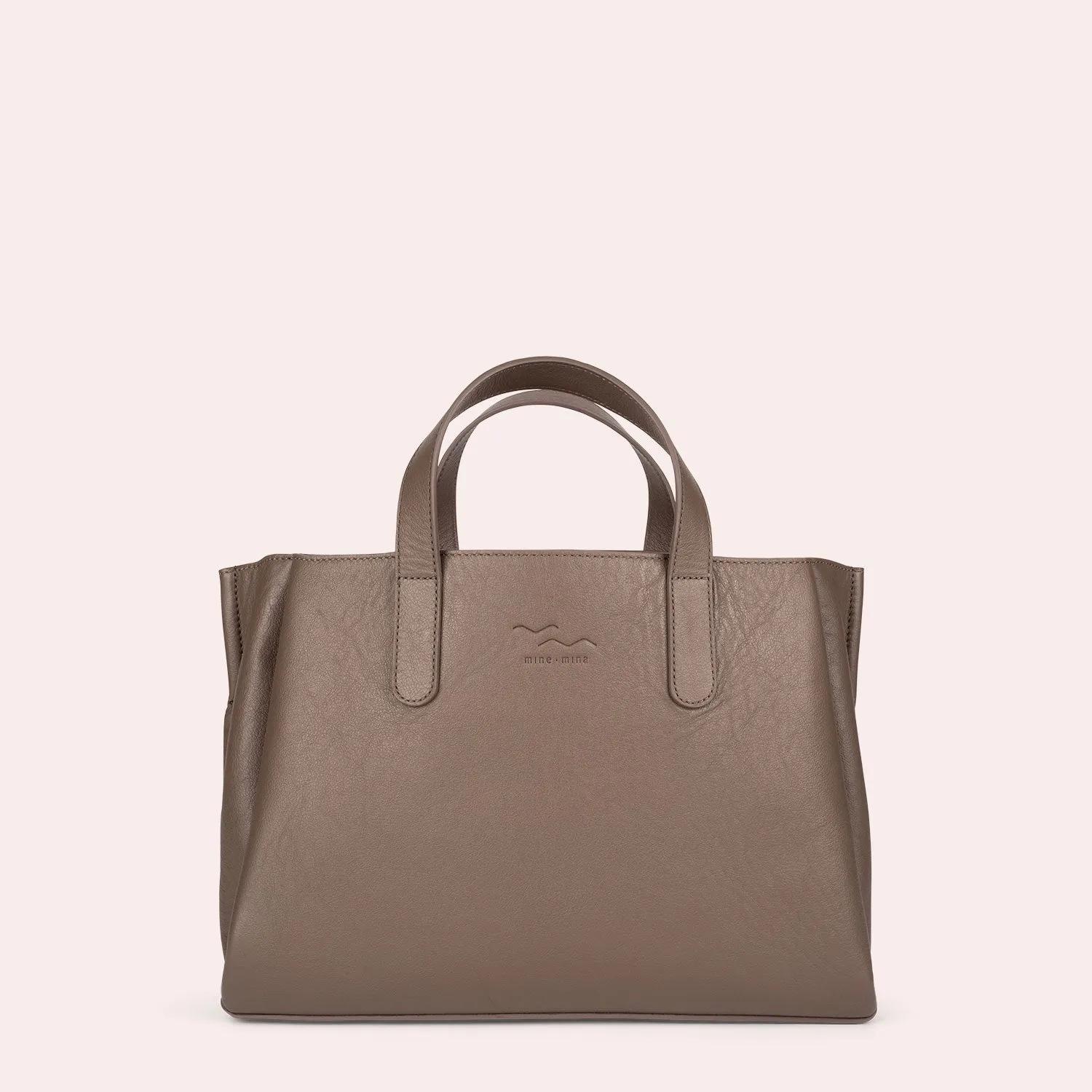 mine mina Shopper - MADITA – unsere eckige Handtasche. - Gr. unisize - in Taupe - für Damen