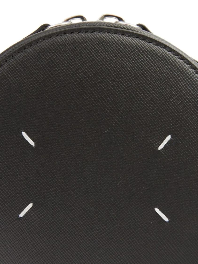 Maison Margiela Hobo bags Textured Black Calf Leather Circular Bag in zwart