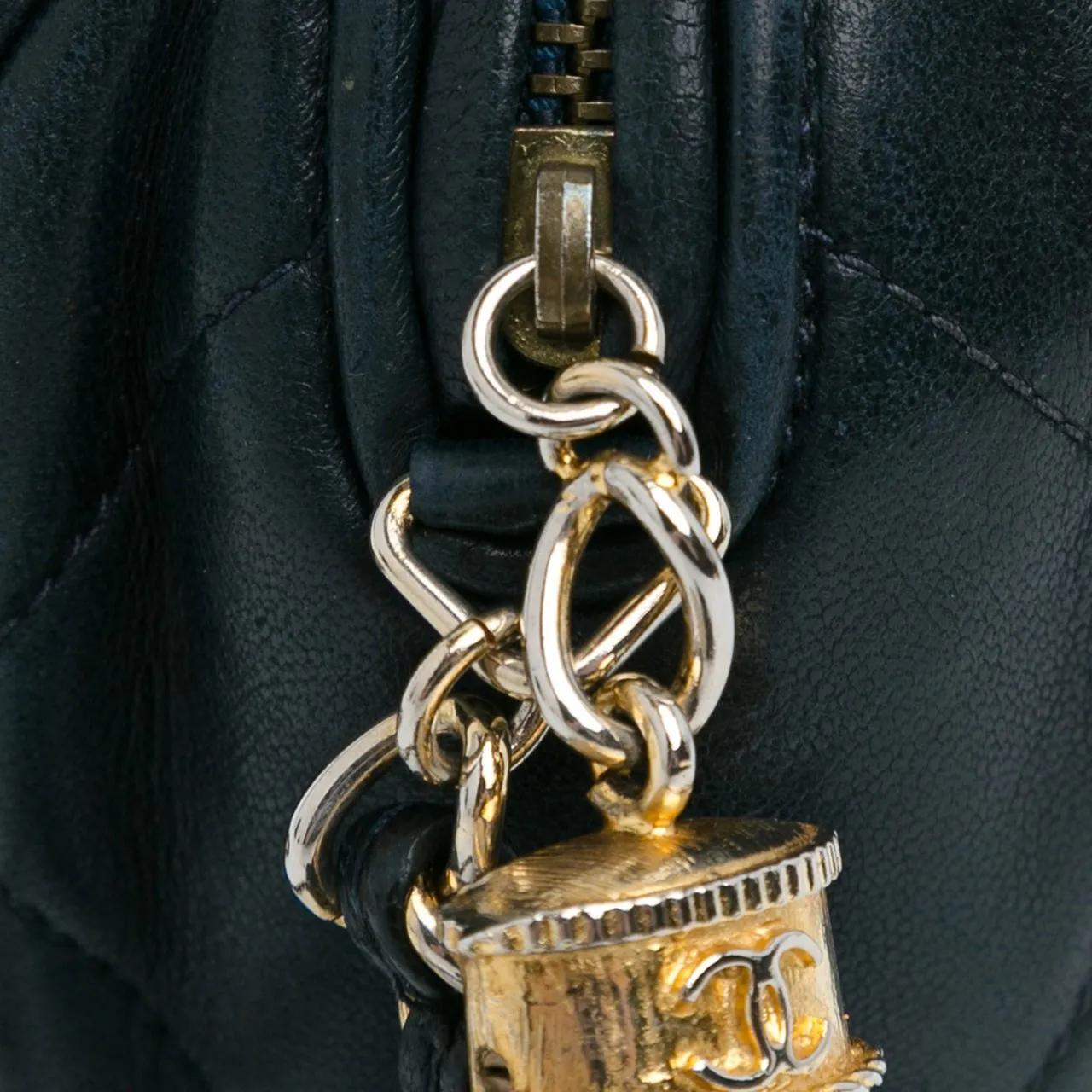 Thumbnail - Chanel Hobo Bags - 1986-1988 CC Lambskin Tassel Shoulder Bag - Gr. unisize - in Blau - für Damen