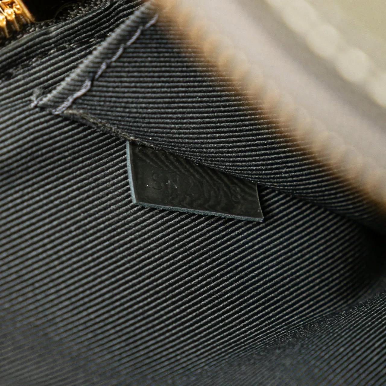 Thumbnail - Louis Vuitton Hobo Bags - Vernis Miroir Mini Alma - Gr. unisize - in Silber - für Damen