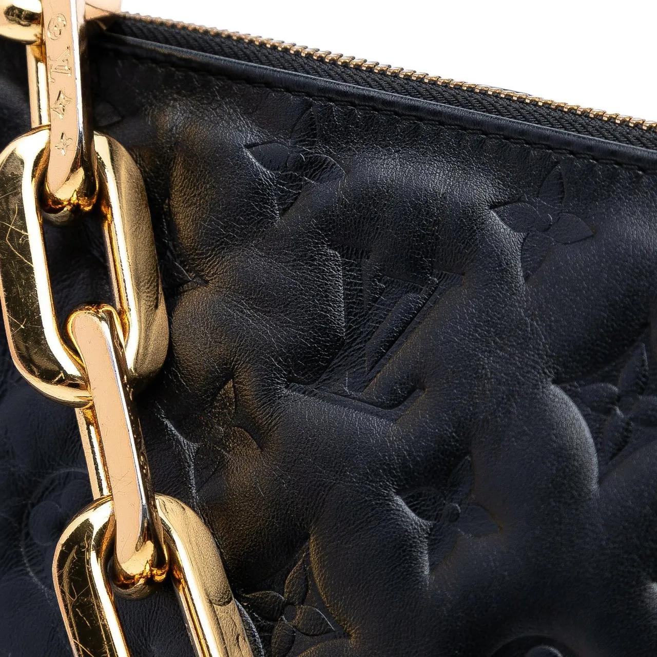 Thumbnail - Louis Vuitton Hobo Bags - Monogram Embossed Puffy Lambskin Coussin MM - Gr. unisize - in Schwarz - für Damen