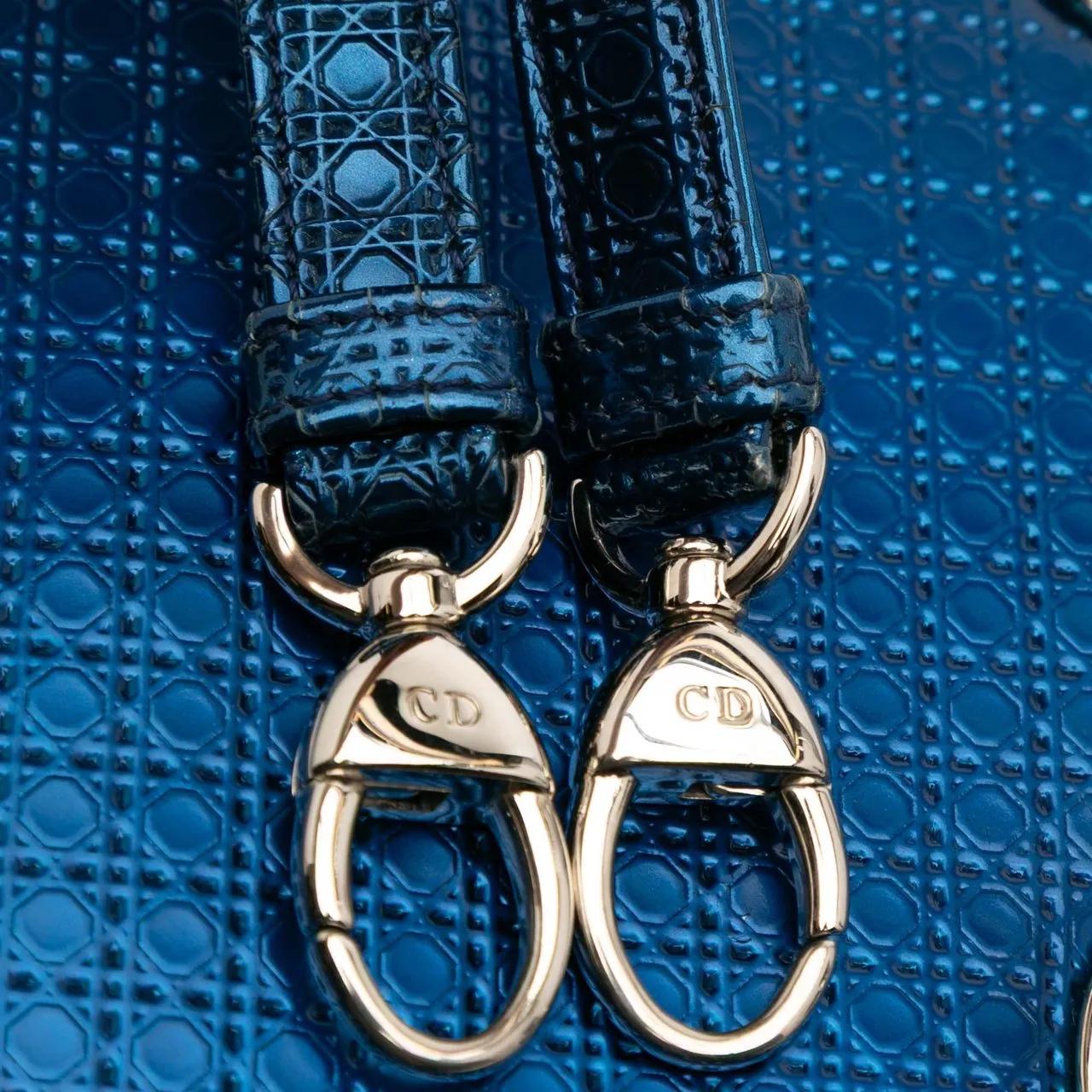 Thumbnail - Christian Dior Hobo Bags - Mini Metallic Patent Microcannage Lady Dior - Gr. unisize - in Blau - für Damen