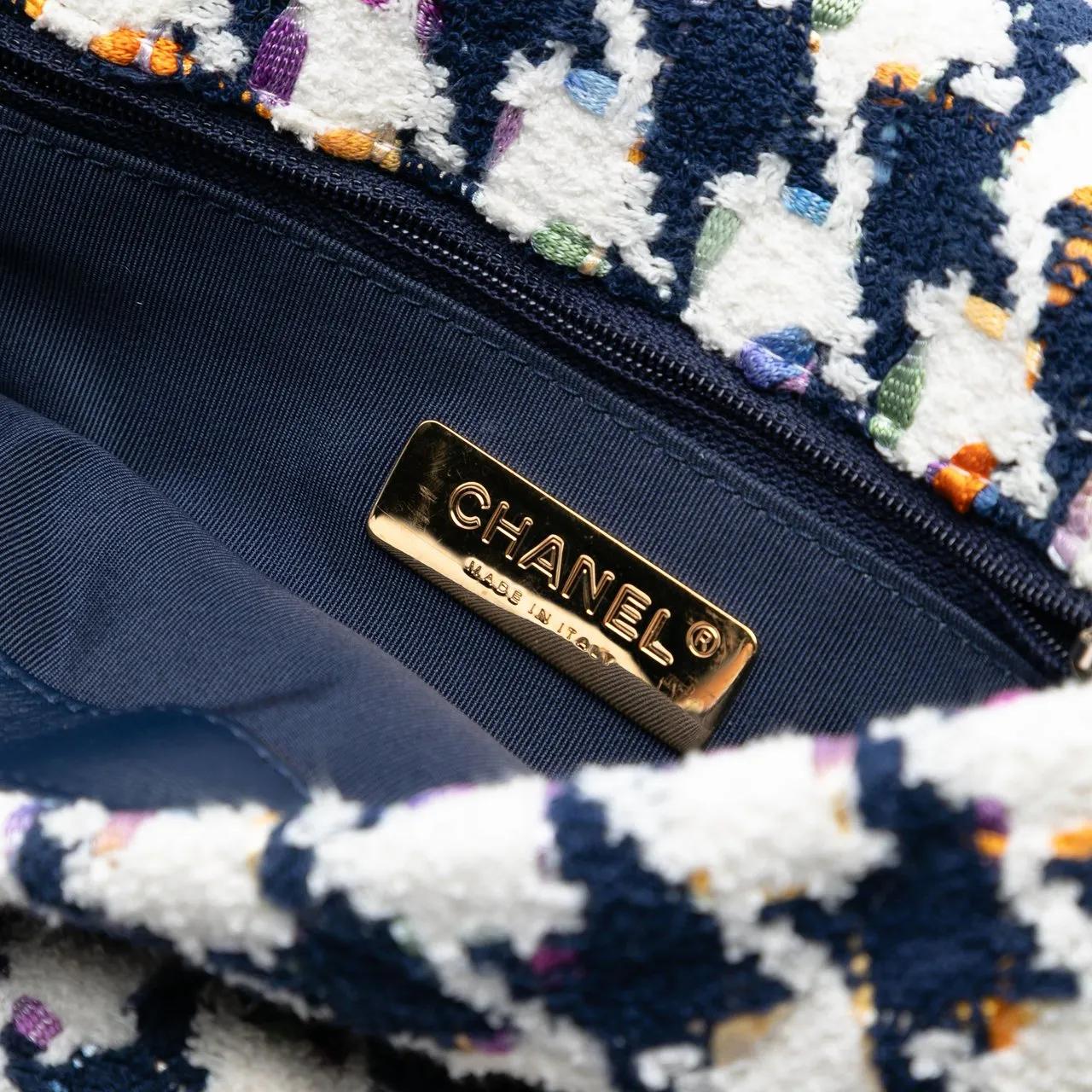 Thumbnail - Chanel Hobo Bags - Medium Houndstooth Tweed 19 Flap - Gr. unisize - in Blau - für Damen