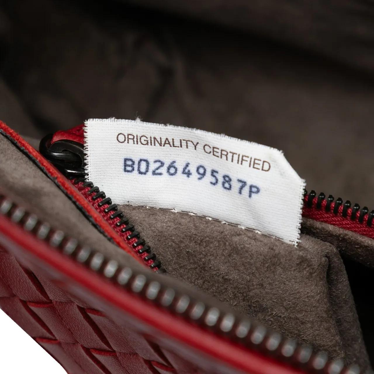 Thumbnail - Bottega Veneta Hobo Bags - Large Nappa Intrecciato Nodini Crossbody - Gr. unisize - in Rot - für Damen