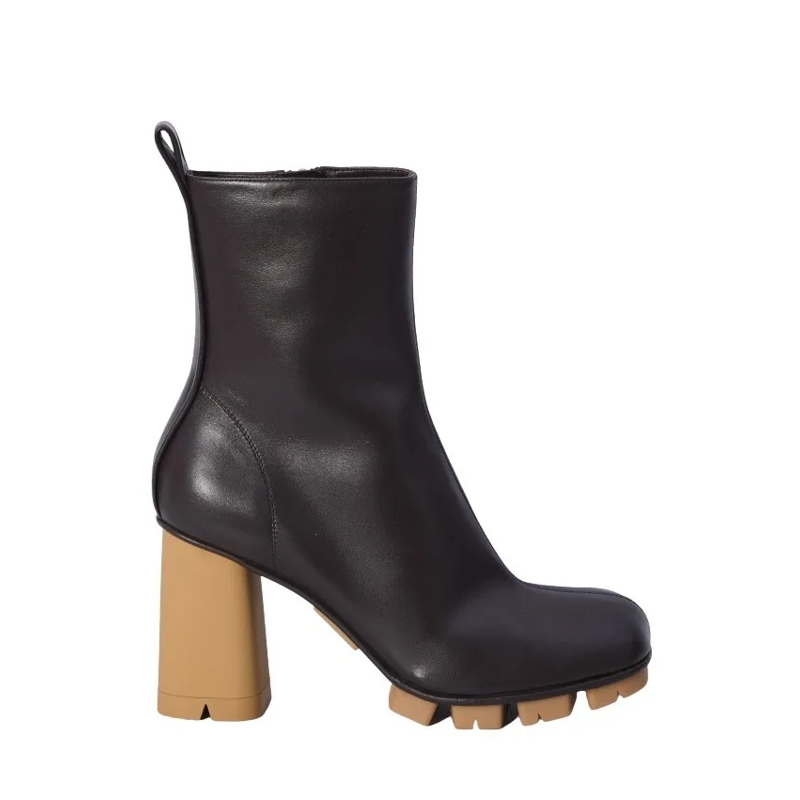 Bottega Veneta Laarzen "Shore" Ankle Boots Black