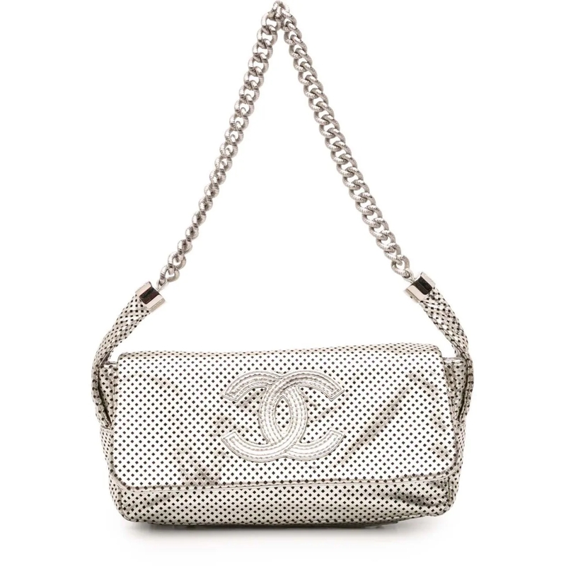 Chanel Sac à bandoulière Metallic Glazed Calfskin Perforated Rodeo Drive Fl silber