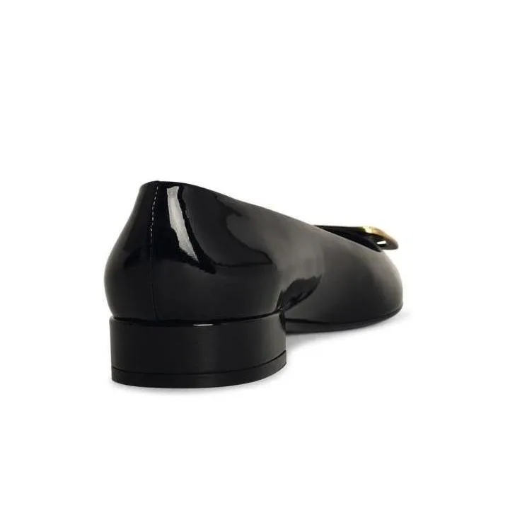 Salvatore Ferragamo Black Shiny Leather Decollete Black Ballerine