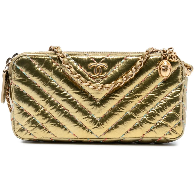 Chanel Schultertasche CC Chevron Metallic Lambskin Double Zip Wallet on  gold
