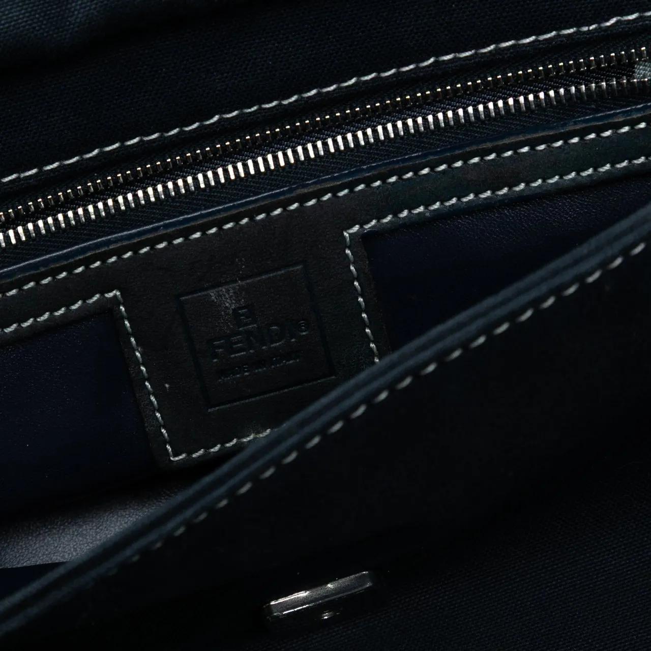 Thumbnail - Fendi Hobo Bags - Canvas Baguette Shoulder Bag - Gr. unisize - in Schwarz - für Damen