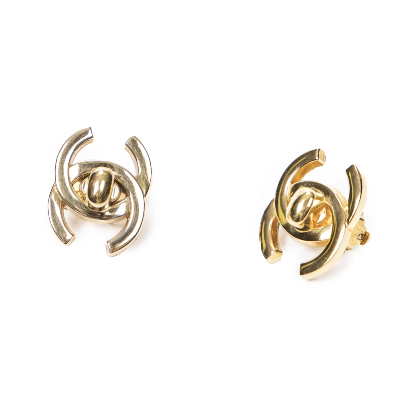 Chanel Crossbody Bag CC Turn Lock Clip On Earrings gold