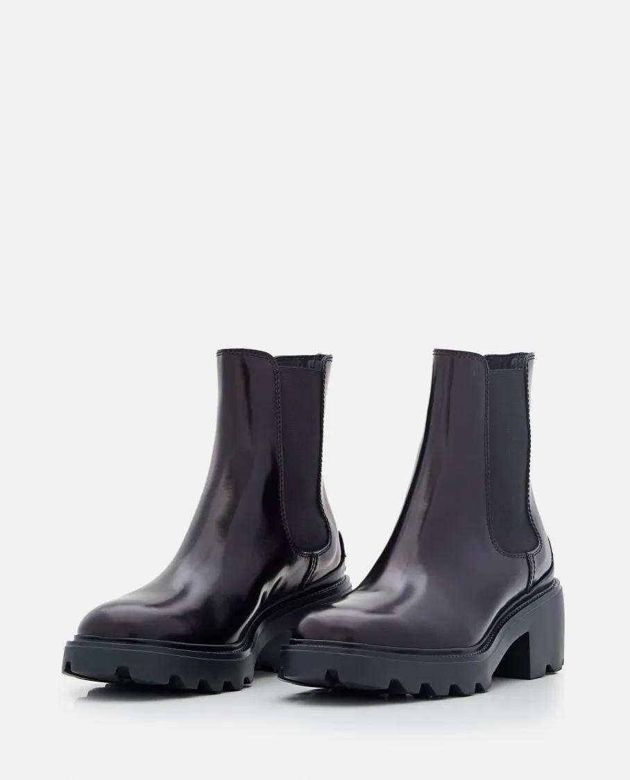 Black patent leather chelsea boots on sale