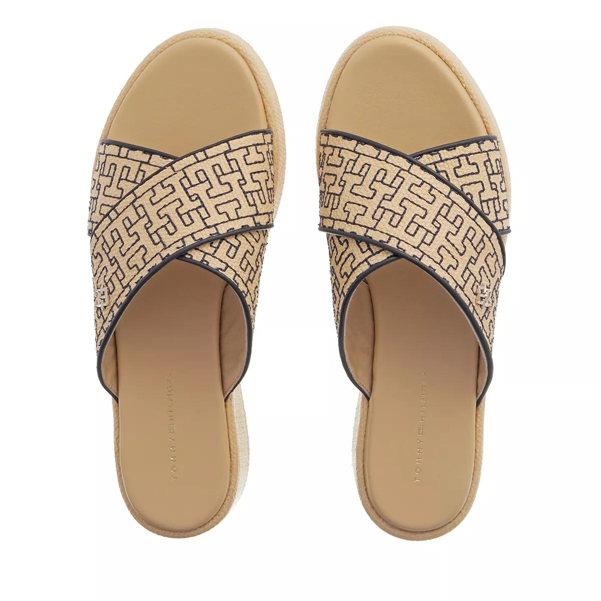 Tommy Hilfiger Delia 6D Neutral | Slide