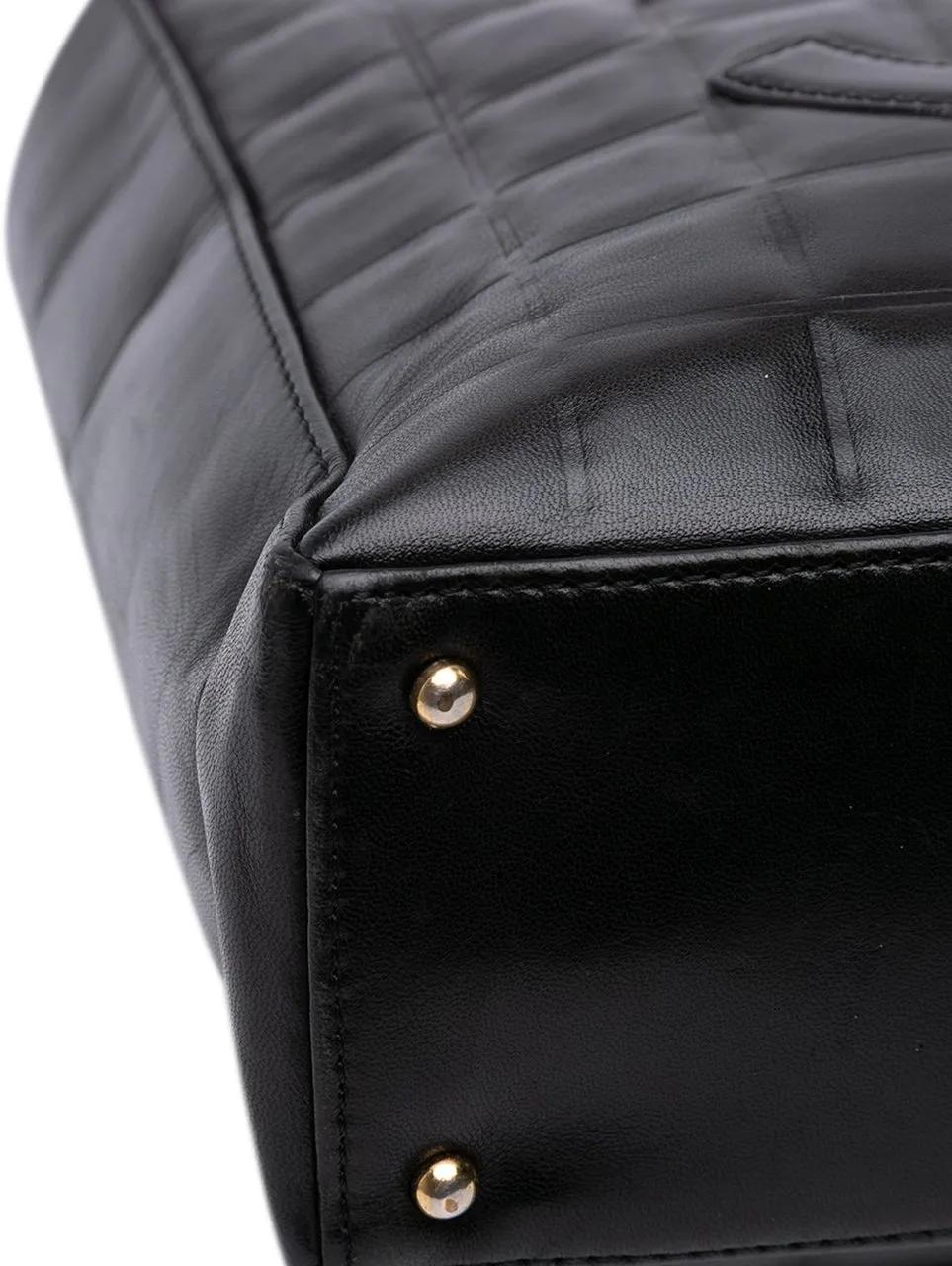 Thumbnail - Chanel Shopper - CC Choco Bar Lambskin Tote - Gr. unisize - in Schwarz - für Damen