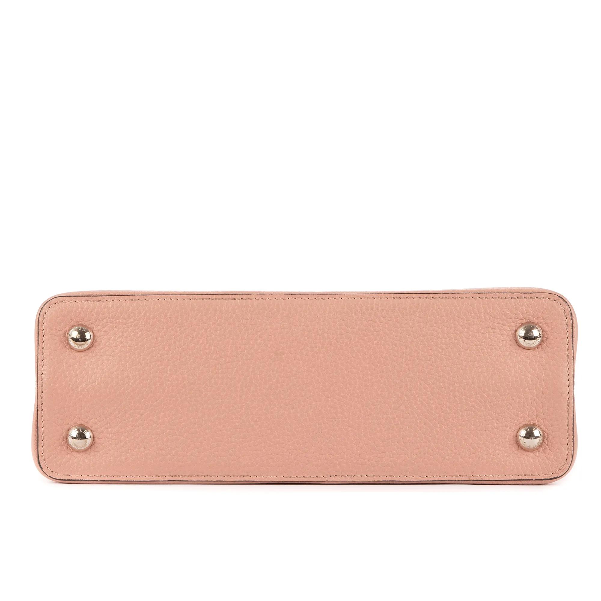 Thumbnail - Louis Vuitton Crossbody Bags - Capucines MM - Gr. unisize - in Beige - für Damen