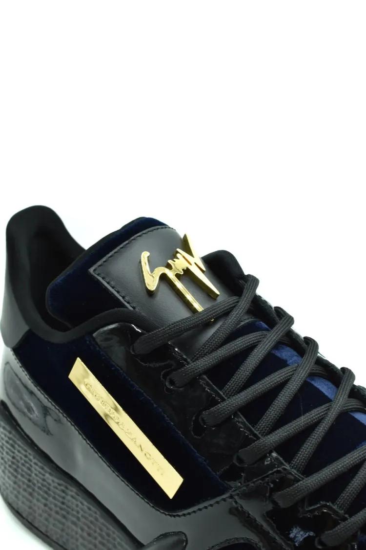 Thumbnail - Giuseppe Zanotti Low-Top Sneaker - Sneakers With Cotton-Polyester Blend And Gold Acce - Gr. 41 (EU) - in Schwarz - für D...