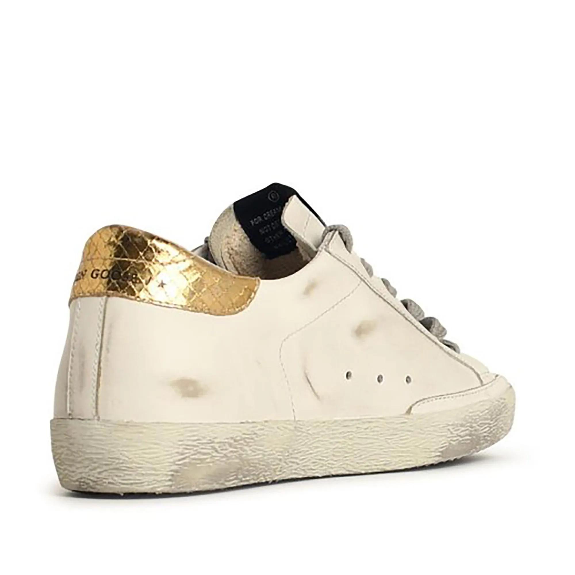 Golden Goose Low-Top Sneakers White Leather Sneakers in wit