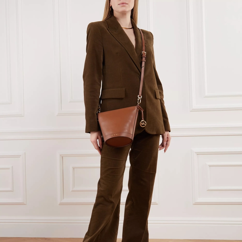 MICHAEL Michael Kors Bucket Bag Townsend Crossbody Bag Luggage(Image 2)