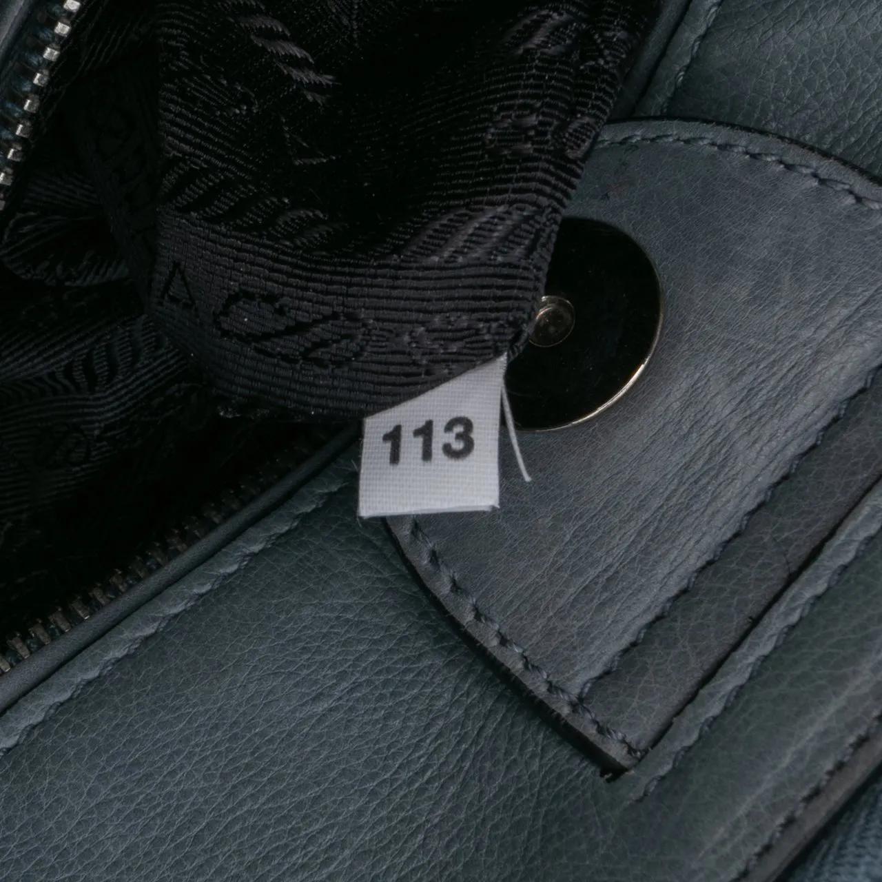 Thumbnail - Prada Hobo Bags - Glace Calf Twin Pocket Satchel - Gr. unisize - in Grau - für Damen