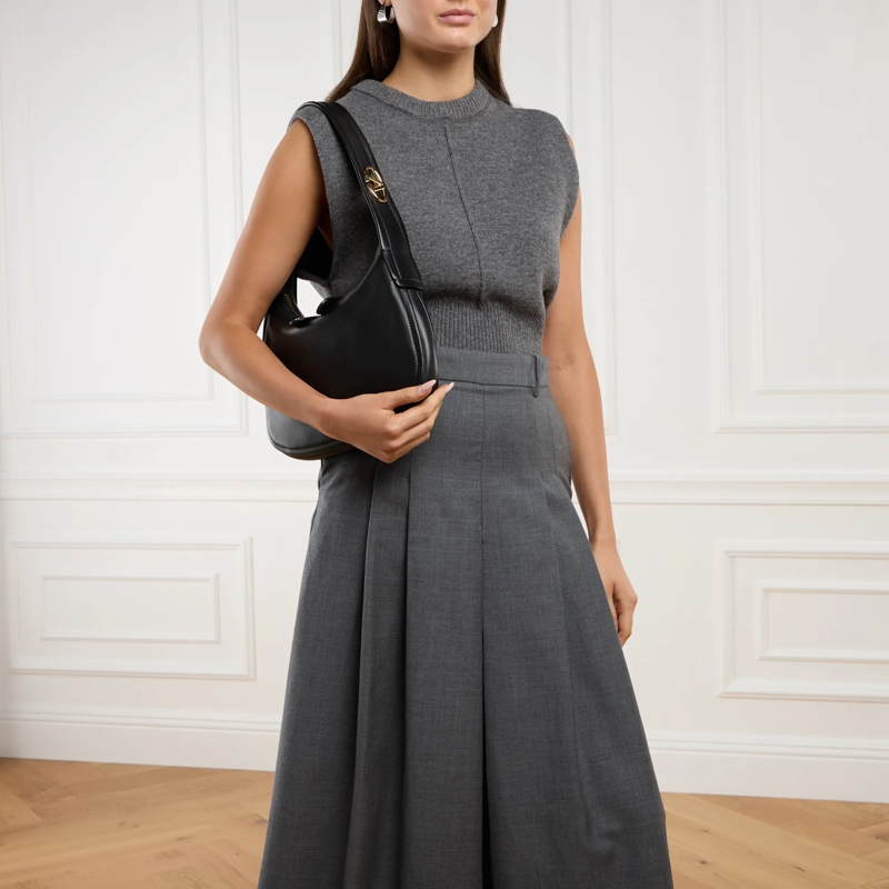 Valentino Garavani Hobo Bag Small Go-Hobo Bag Nero(Image 2)